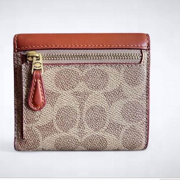 Coach Wallet - Picture 2 of 4